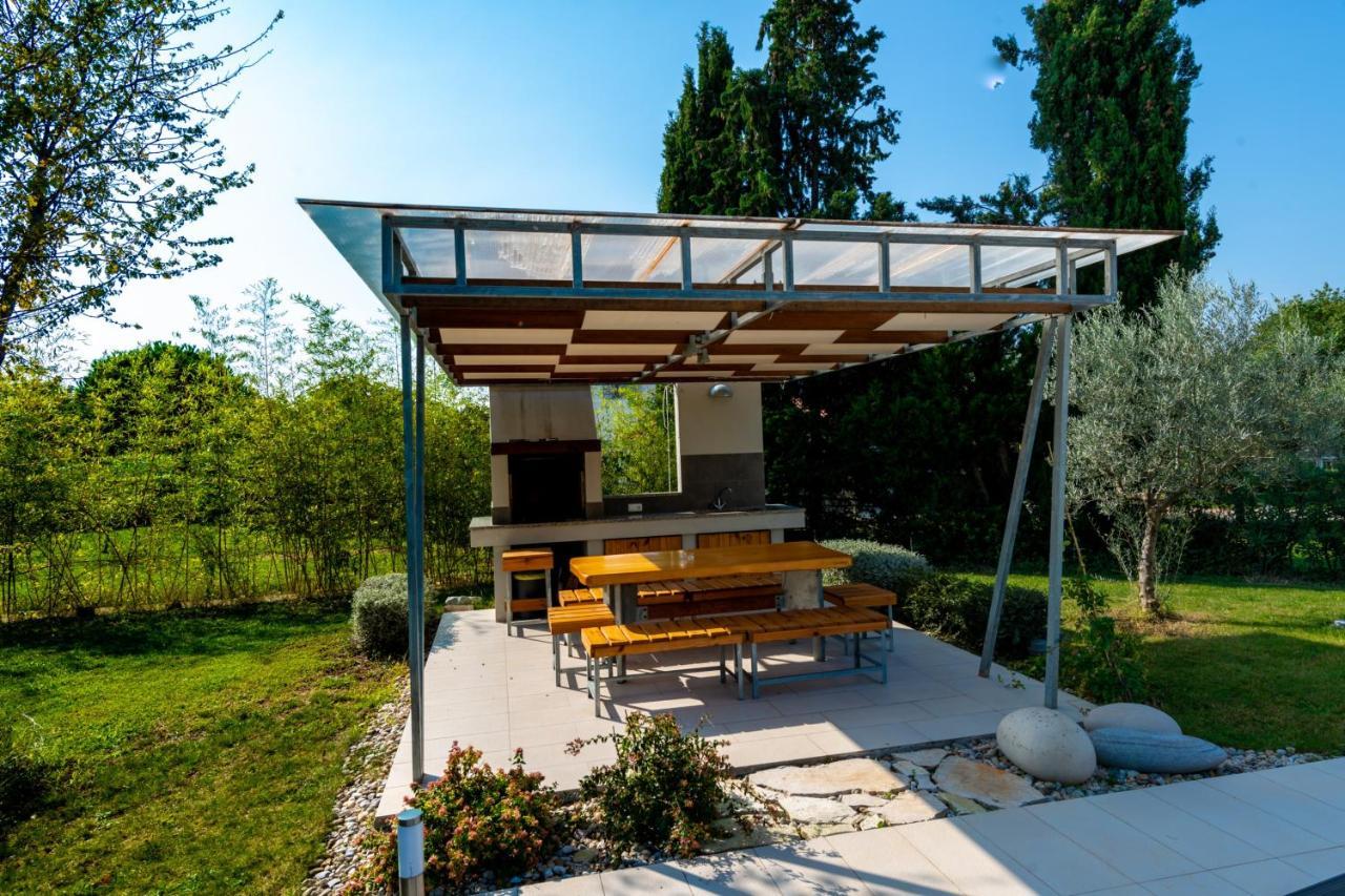 Casa Bamboo Banjole Exterior foto